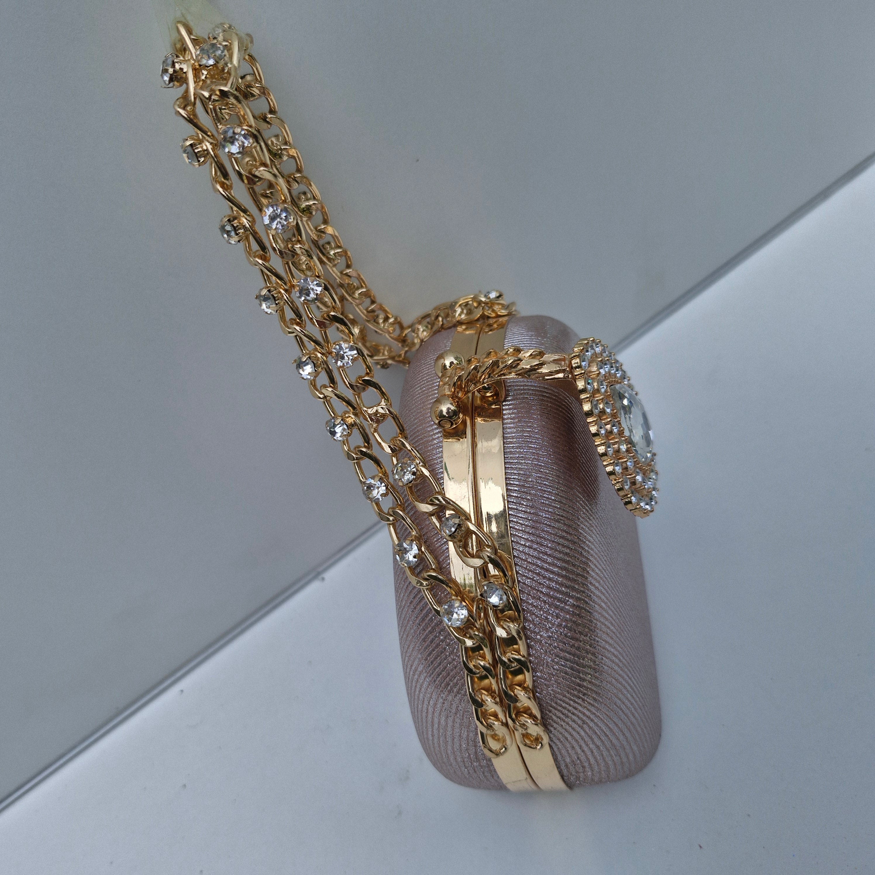 Silk Leaf Fancy Clutch 10