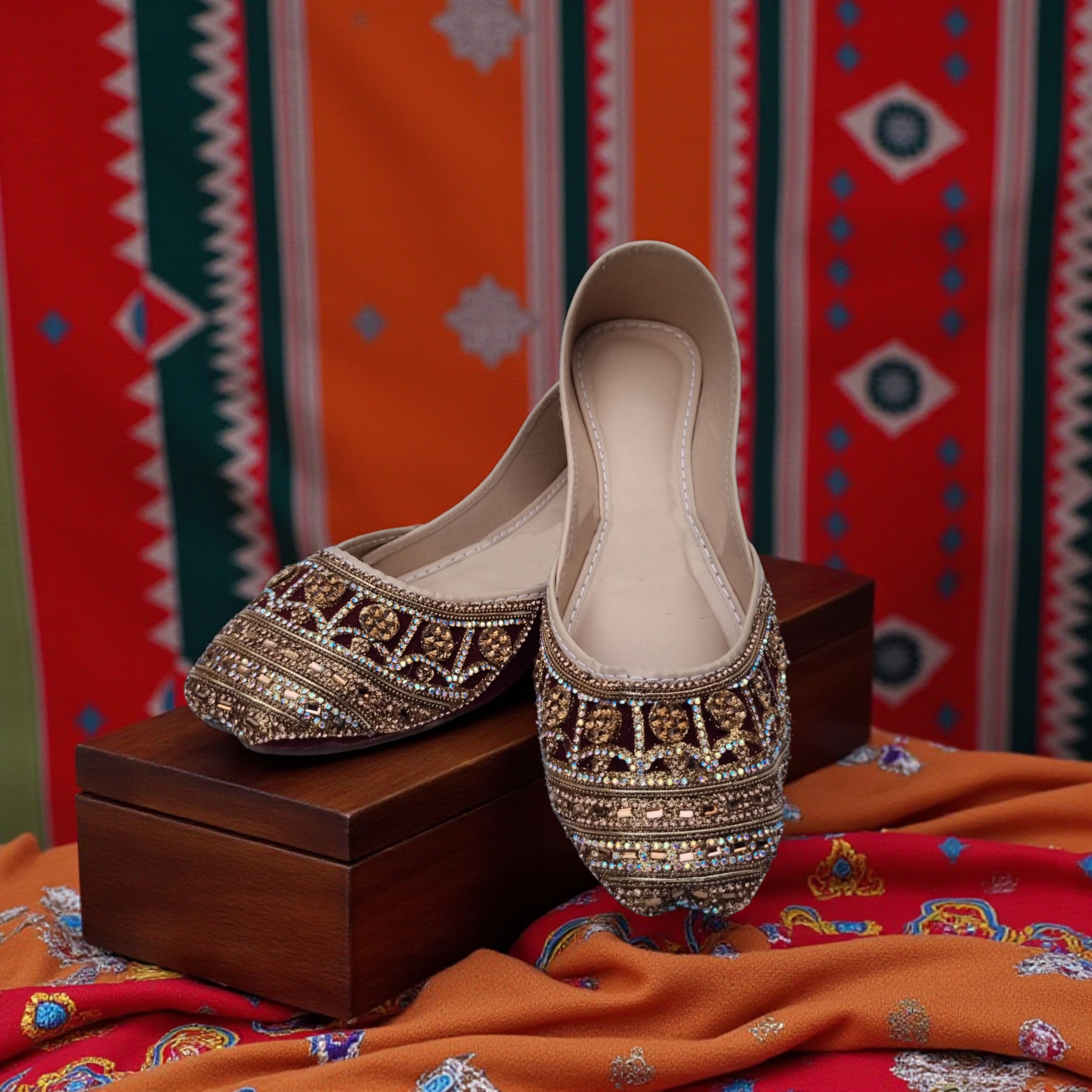 Arghwani Taj | SL-LK-05