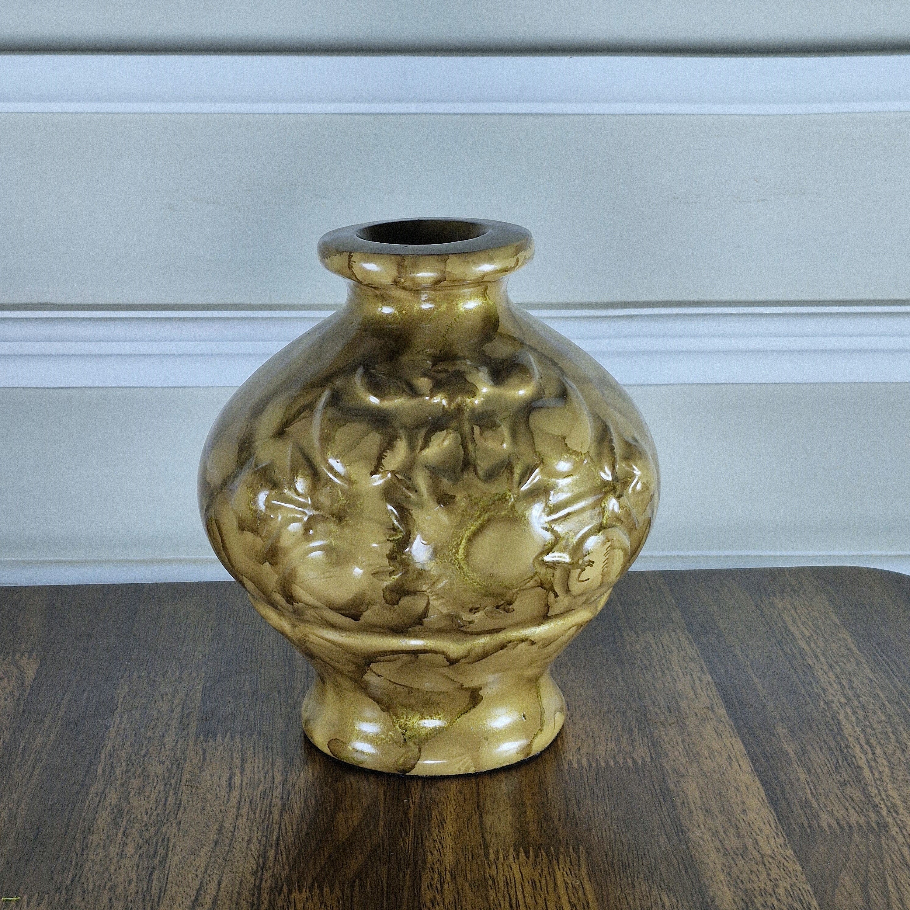 Glossy Gold Patterned Ceramic Vase with Artificial Flowers (Each)